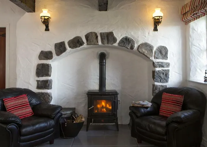 Dunguaire Thatched Cottages